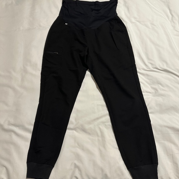 Figs Zamora Maternity Jogger Scrub Pants - Picture 1 of 3